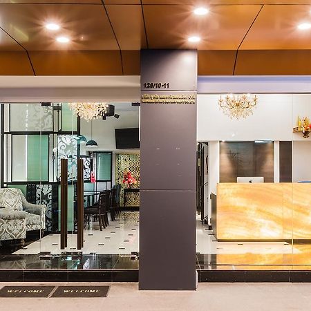 The Fah Silom Hotel Bangkok Bagian luar foto