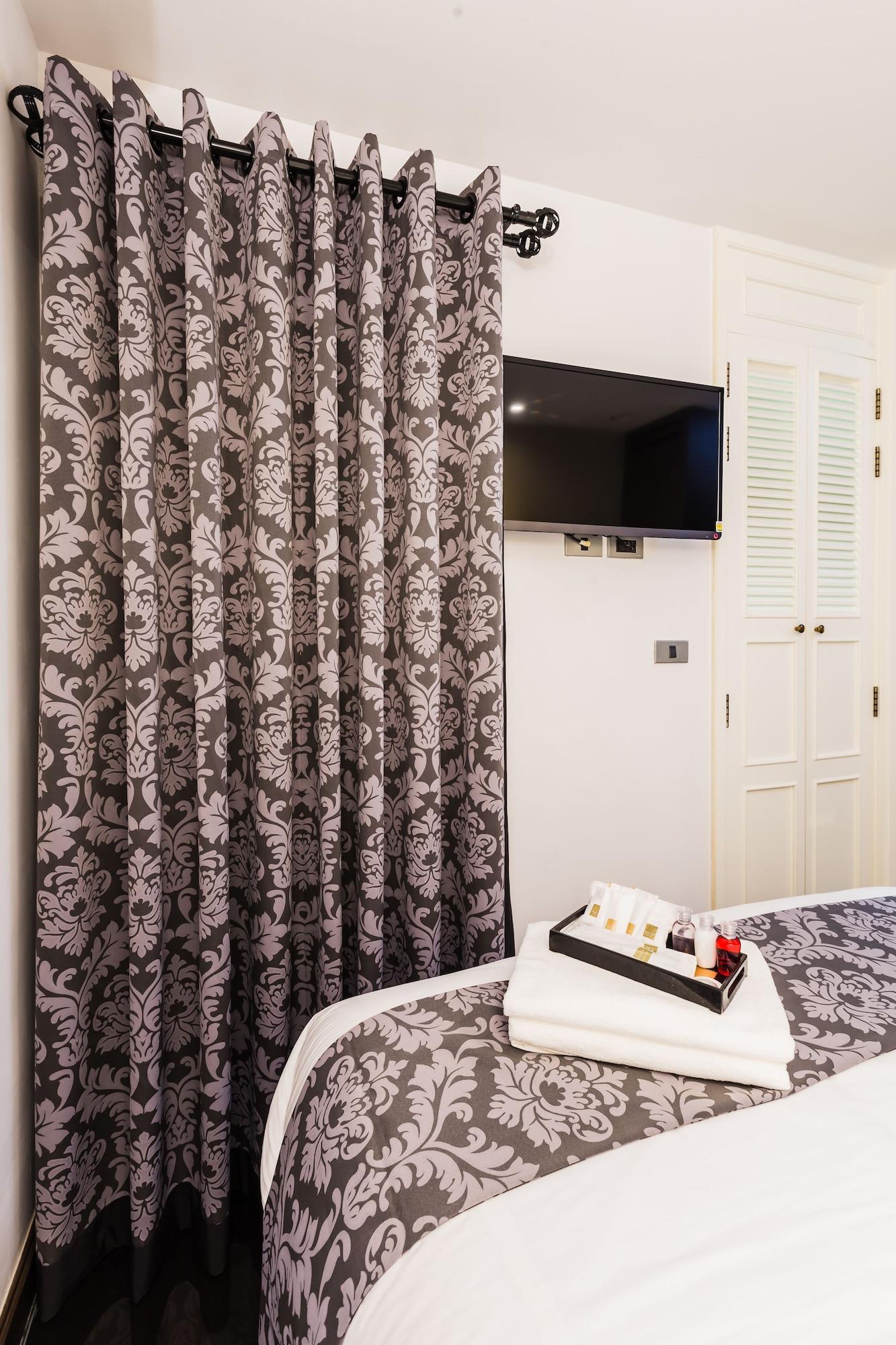 The Fah Silom Hotel Bangkok Bagian luar foto