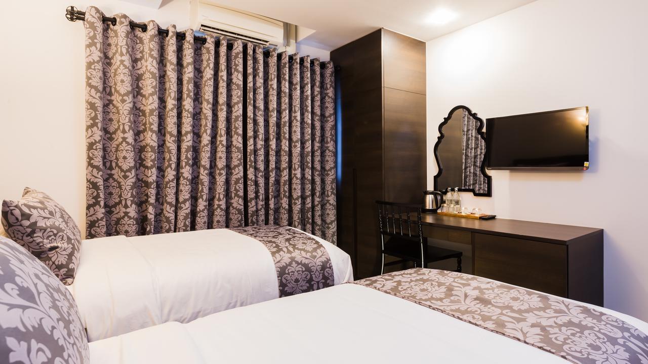 The Fah Silom Hotel Bangkok Bagian luar foto