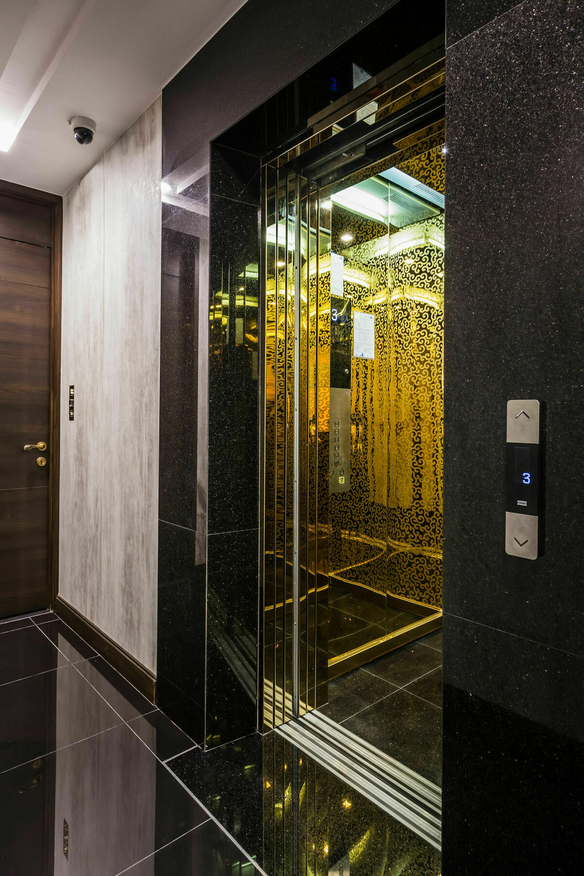 The Fah Silom Hotel Bangkok Bagian luar foto