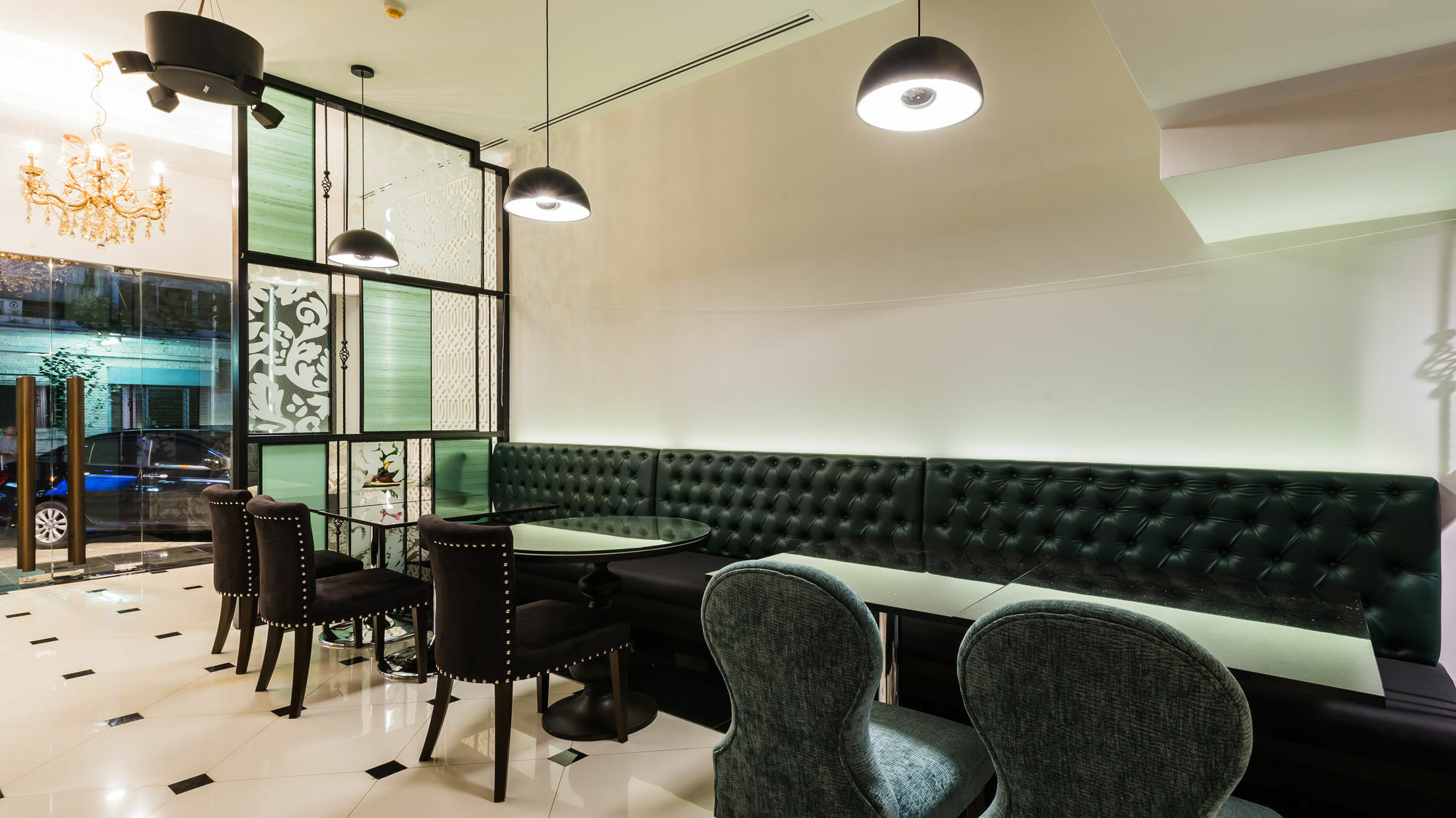 The Fah Silom Hotel Bangkok Bagian luar foto