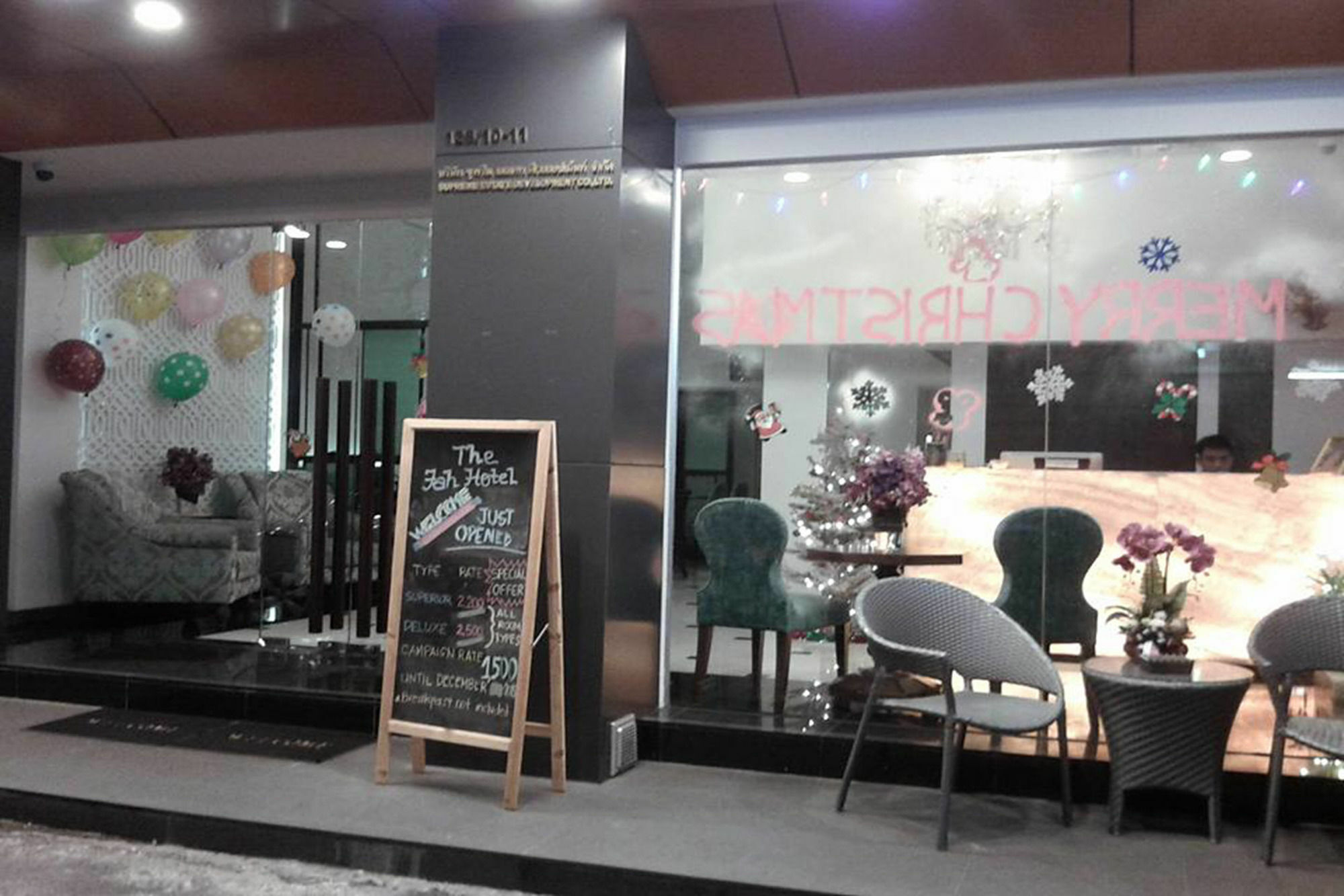 The Fah Silom Hotel Bangkok Bagian luar foto